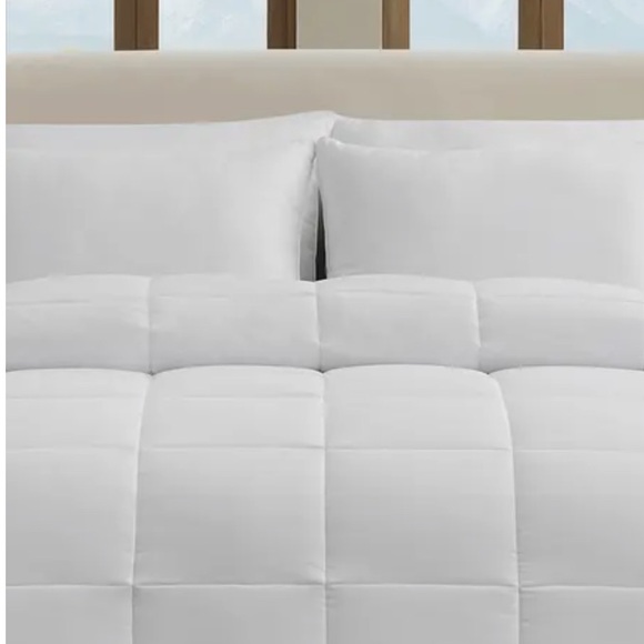 UGG Devon Alternative Comforter NEW - Picture 11 of 16